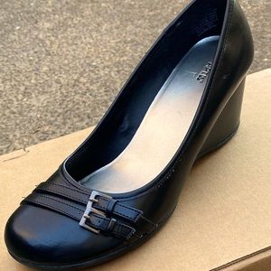 APT 9 black dress shoes Size 8